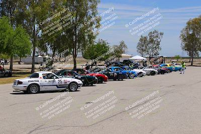 media/Jun-05-2022-CalClub SCCA (Sun) [[19e9bfb4bf]]/Around the Pits/